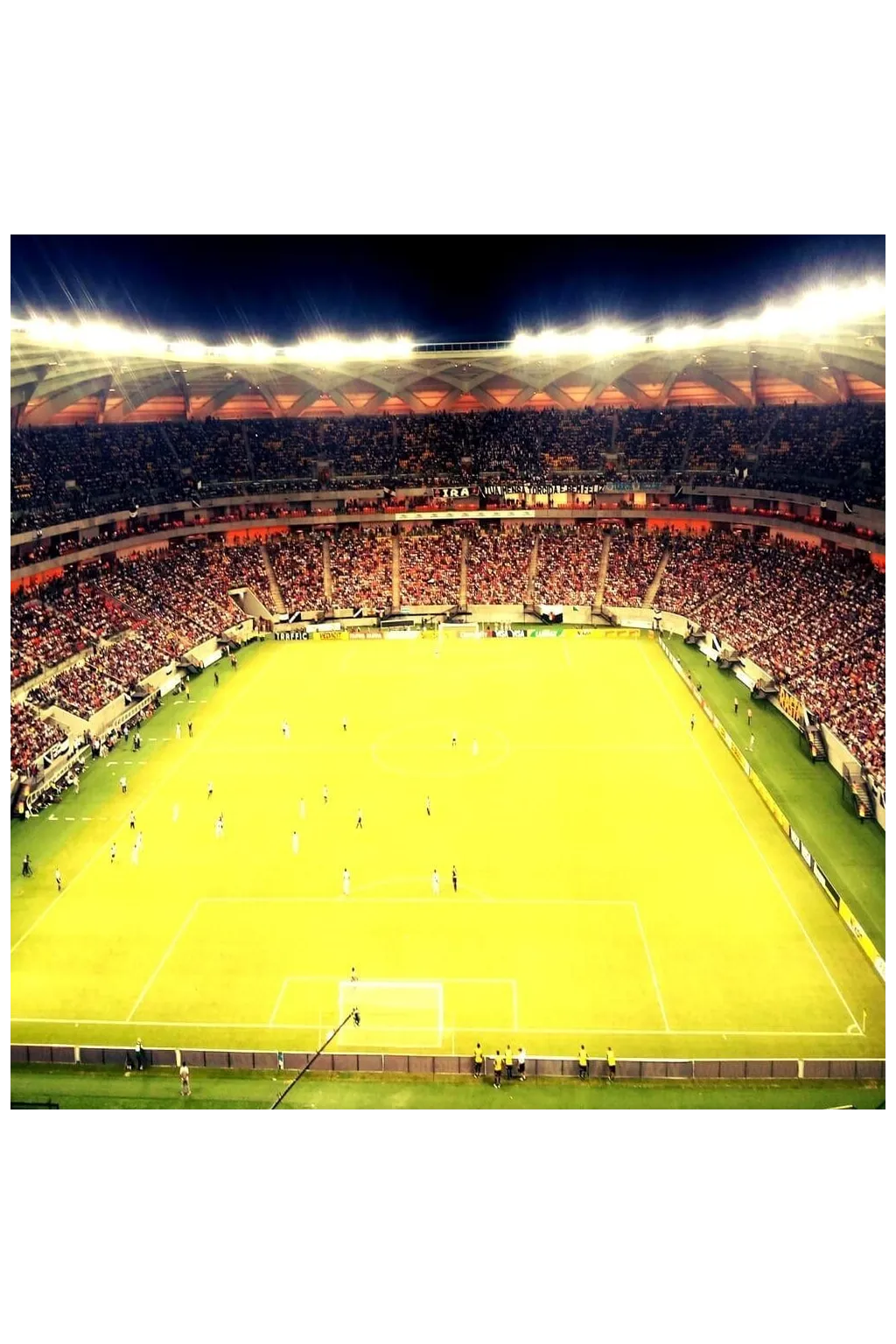 Comprar Focos LED Estadio 240W Philips Driver - Proyector MATRIX 20º