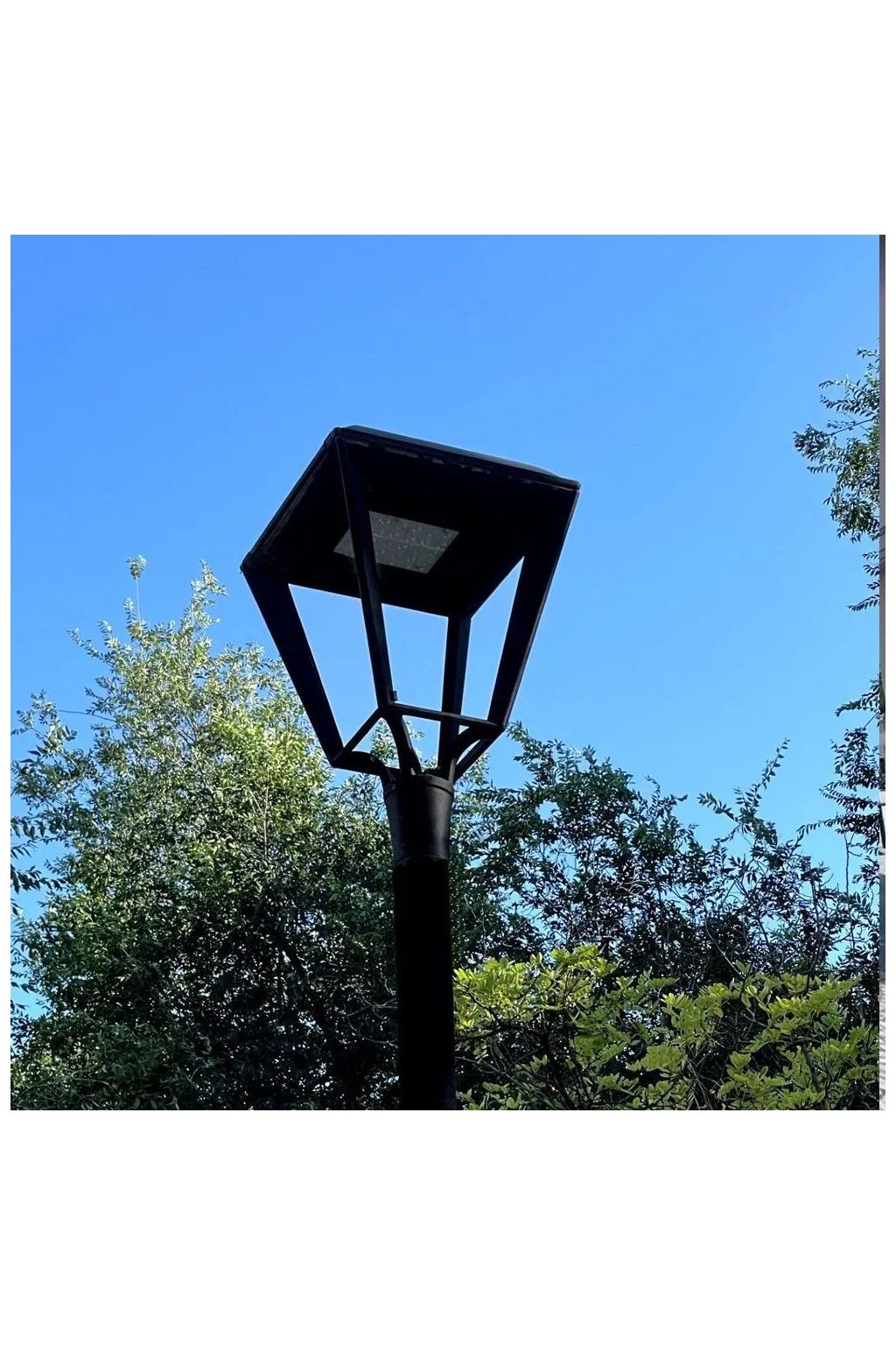 ▷Philips VILLA ELITE 65W Bridgelux Black Outdoor StreetLight - Dimmable