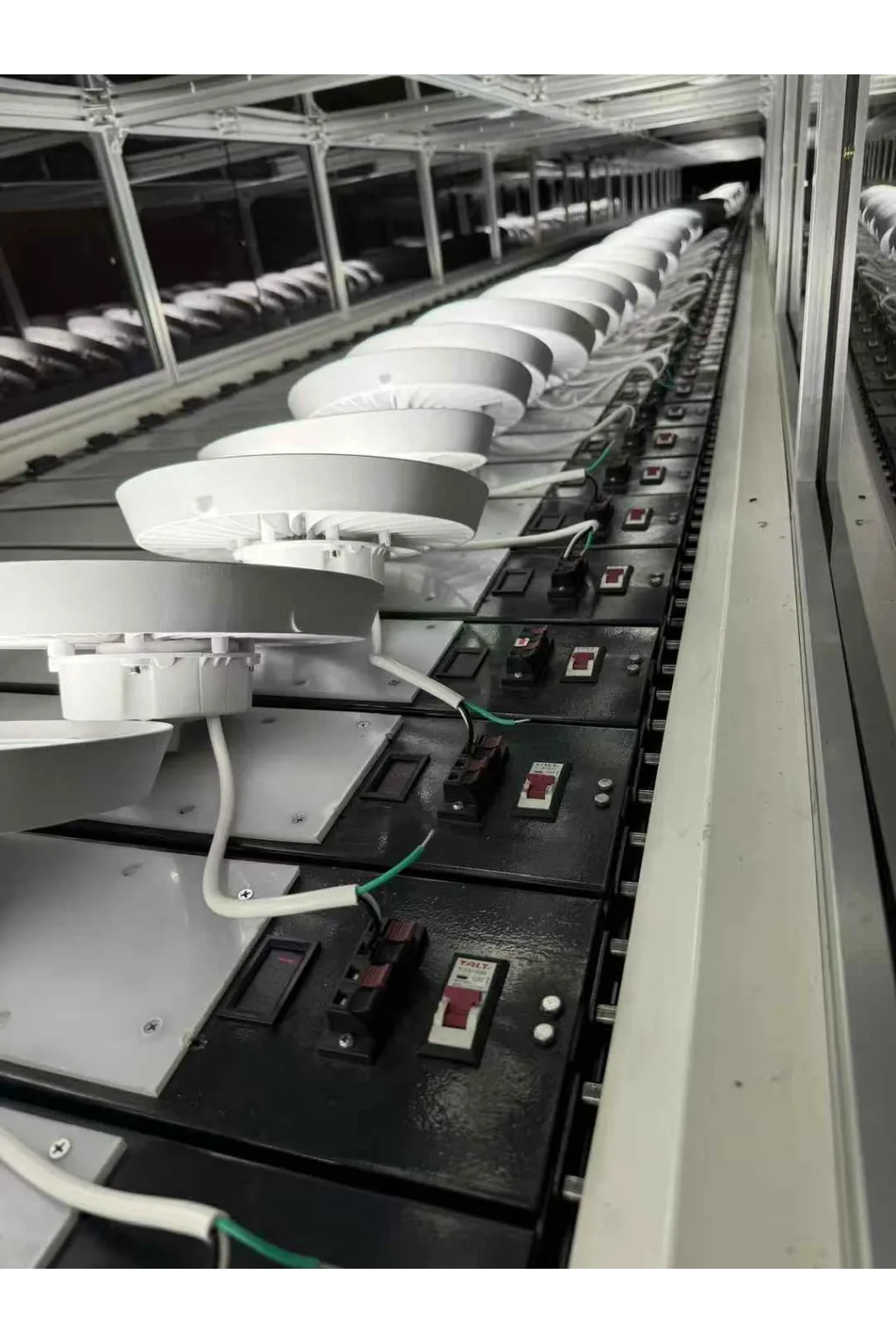 RISERVA MOONLIGHT LED 200W-160W-120W | UFO CAMPANA LED DA INCASSO | 3CCT | Driver Philips Xitanium | Dimmerabile 1-10V