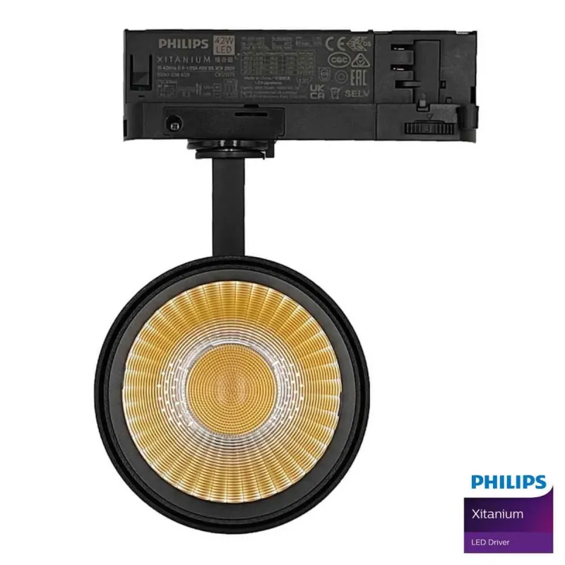 Front view 3-phase LED track spotlight reflector and Philips Xitanium driver