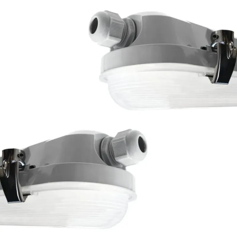 IP66 sealed endcaps detail Philips COREPLUS EVO 60cm LED batten