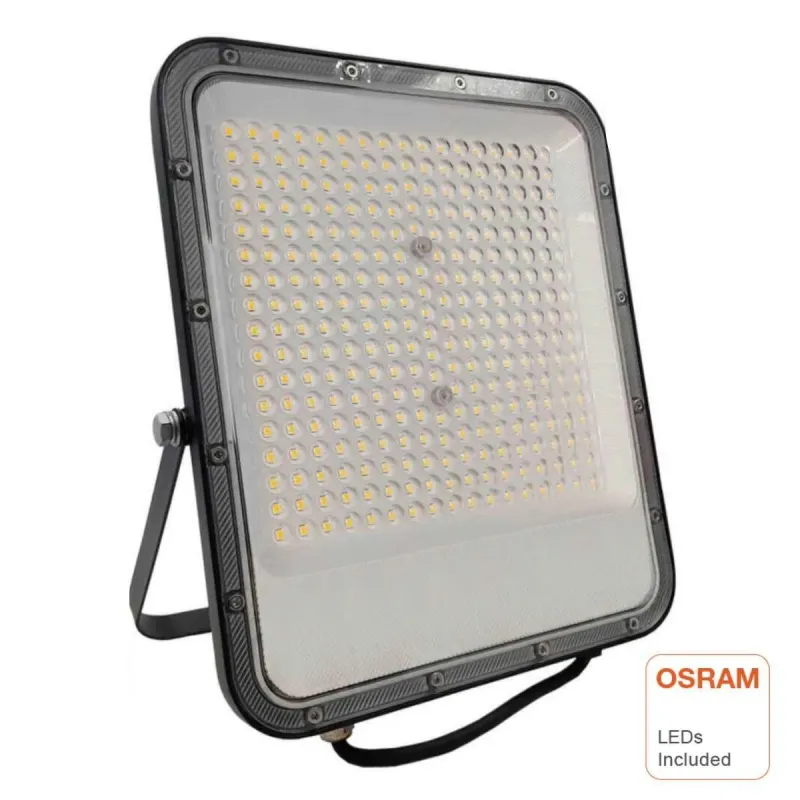 Faro proiettore LED 200W esterno Avant Pro chip OSRAM IP65 vista frontale alta potenza industriale
