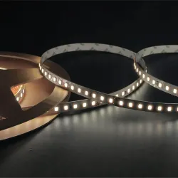 Striscia LED 24V SMD2835 accesa bianco caldo intenso 1600lm CRI98
