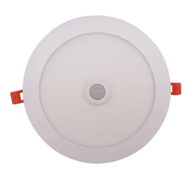Vista frontale plafoniera LED circolare bianca con sensore PIR centrale e clip rosse