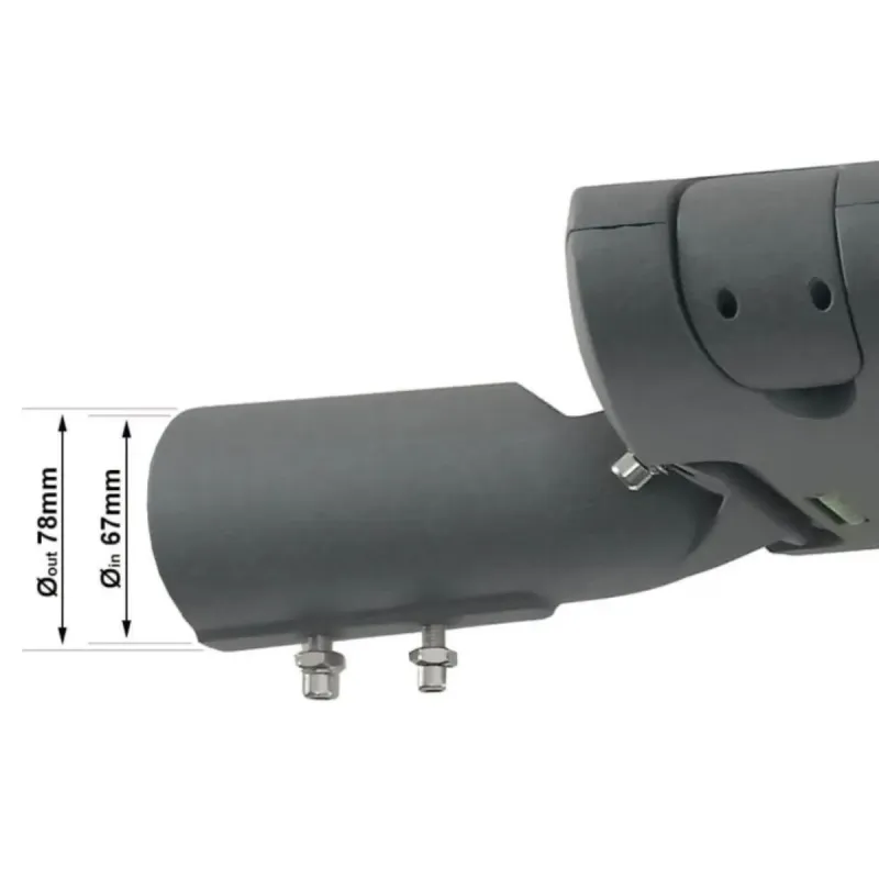 Dettaglio braccio fissaggio CAPRI con diametro esterno 78mm e interno 67mm per palo