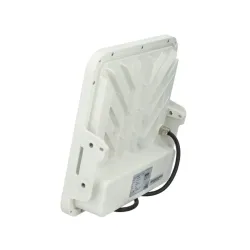 Foco LED ATEX 100W para gasolineras tres cuartos con soporte y cable