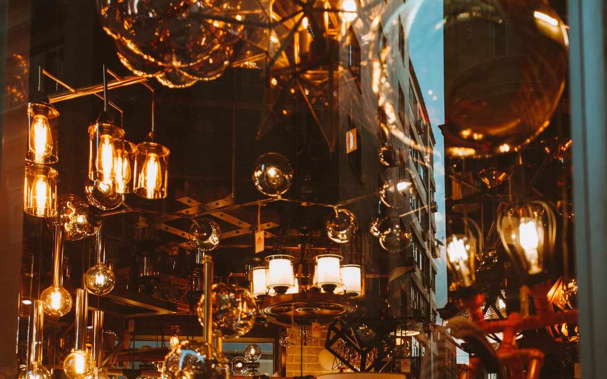CRI 98 GU10 LED spotlight lighting jewellery and clothing in a shop