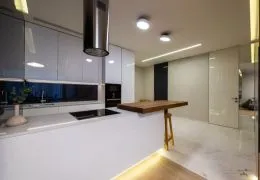 Surface-mounted LED downlights: ceiling lights and slim panels for ceilings without building work