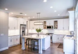 LED surface-mounted lights vs recessed downlights: how to choose the most suitable one for each space